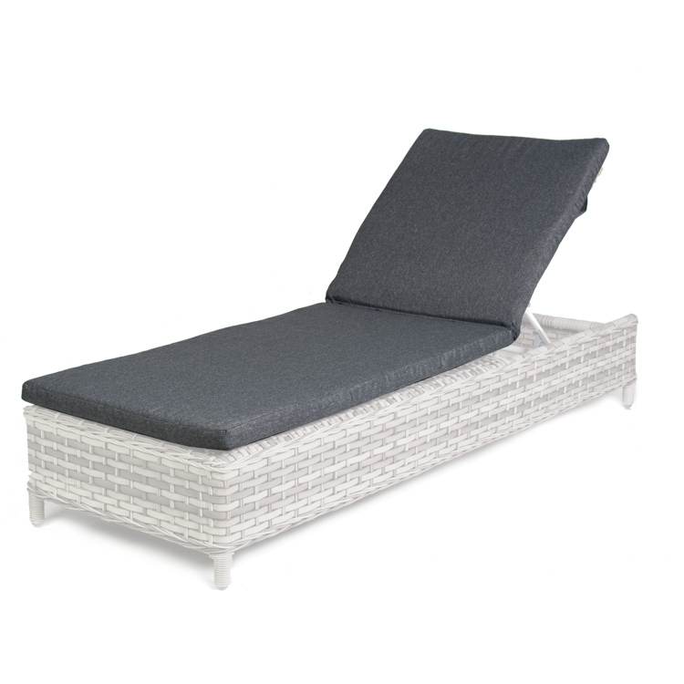 Papagayo Cushion