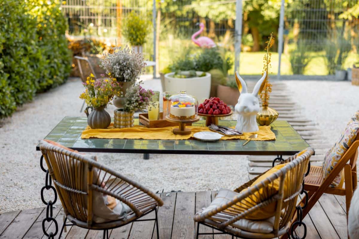 como decorar una mesa de terraza