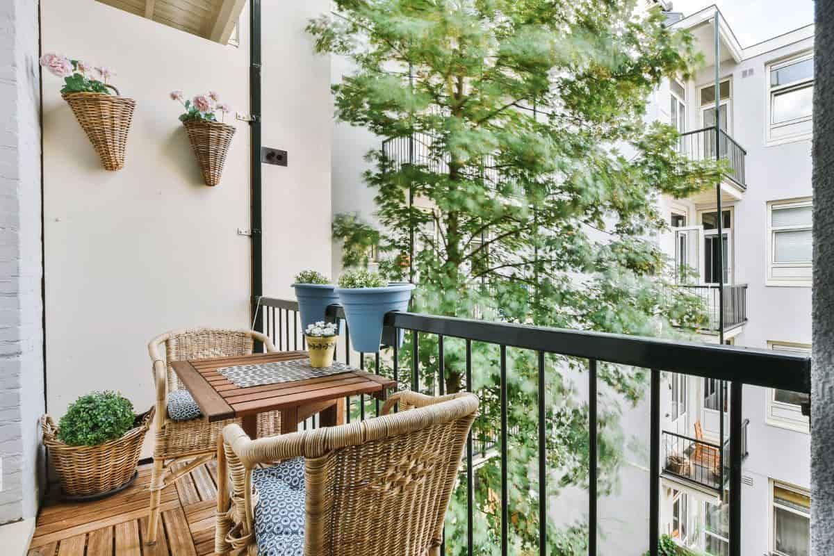 mini balcony decoration
