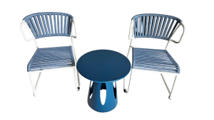 Mesa Auxiliar Summer Azul (30) + 2 Sillas Índigo